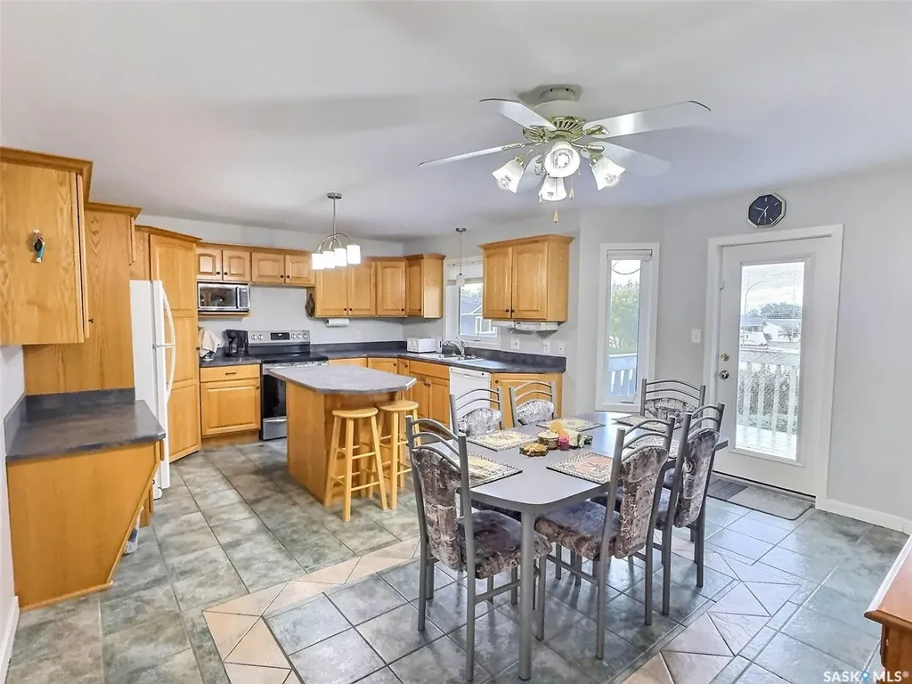 2 Poplar Place Birch Hills SK S0J 0G0