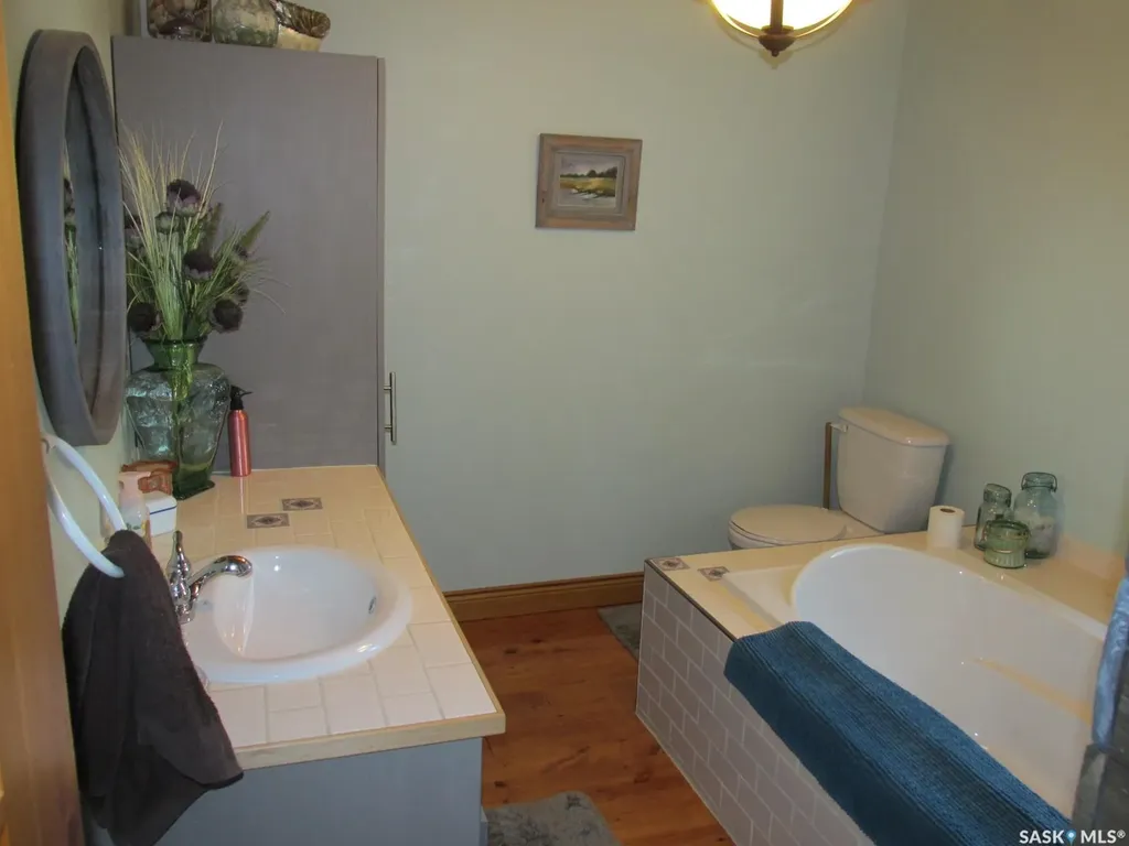 701 Pine Drive Tobin Lake SK S0E 1E0