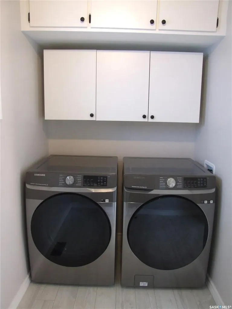 211 2nd Street W Leader SK S0N 1H0