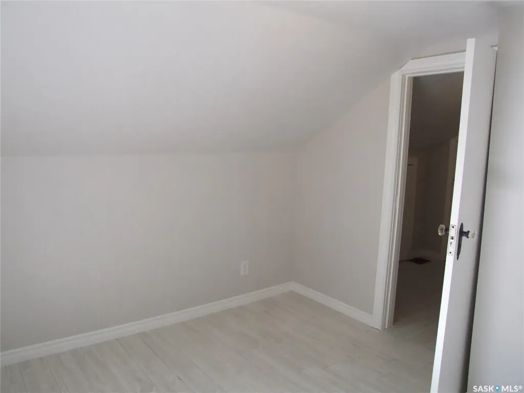 211 2nd Street W Leader SK S0N 1H0