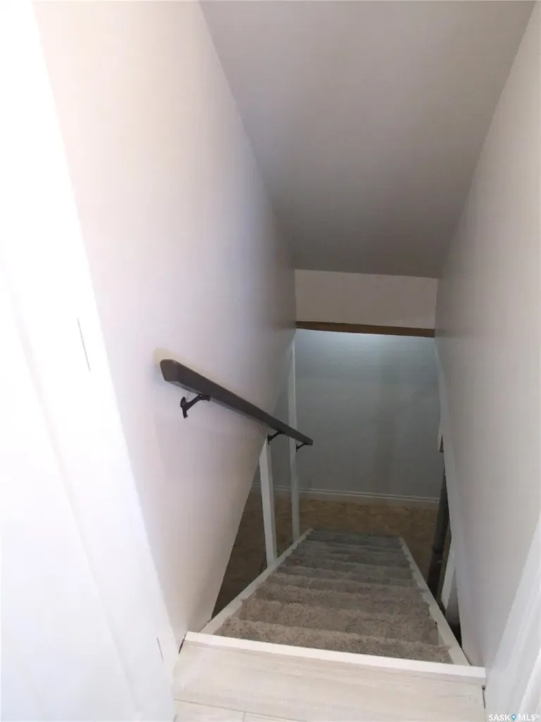 211 2nd Street W Leader SK S0N 1H0