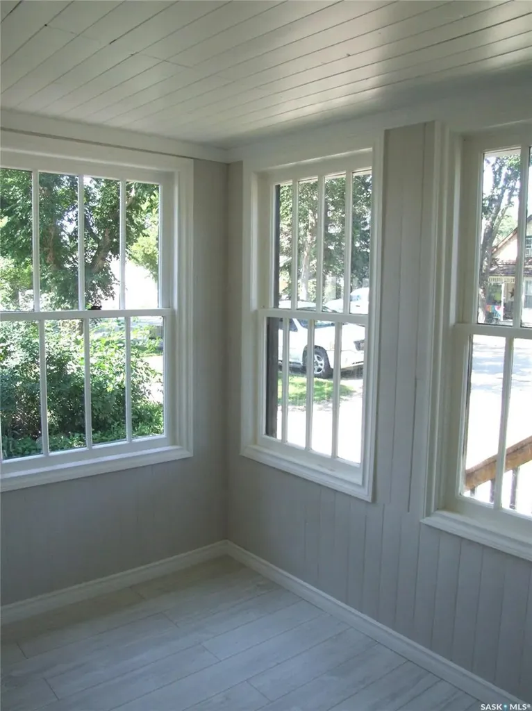 211 2nd Street W Leader SK S0N 1H0