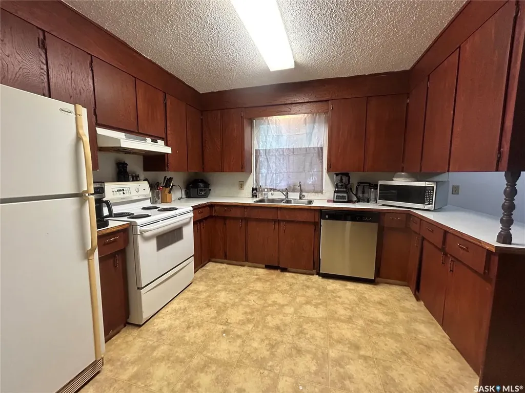 325 White Street Bienfait SK S0C 0M0