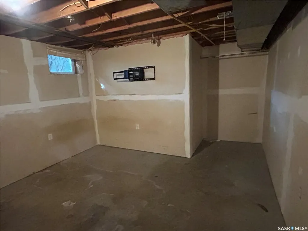 325 White Street Bienfait SK S0C 0M0