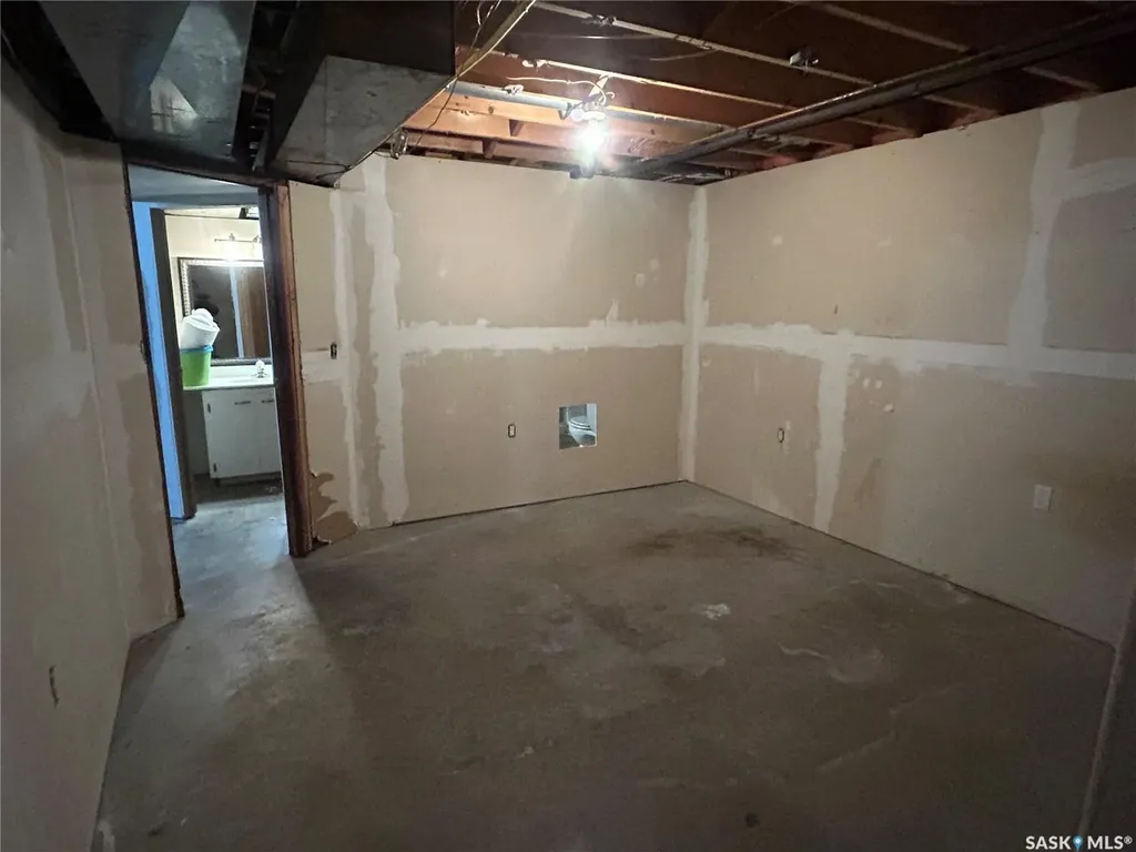 325 White Street Bienfait SK S0C 0M0