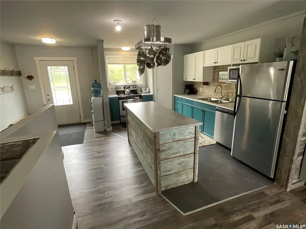 Lake Address Hoodoo Rm No. 401 SK S0K 4P0