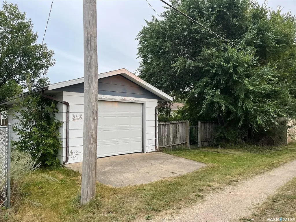 220 Knobel Street Foam Lake SK S0A 1A0