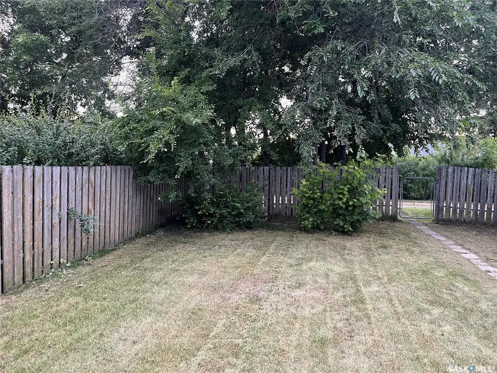 220 Knobel Street Foam Lake SK S0A 1A0