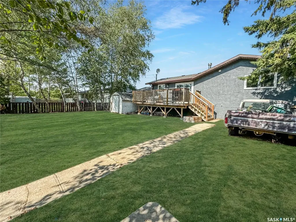 308 Finley Avenue Cut Knife SK S0M 0N0