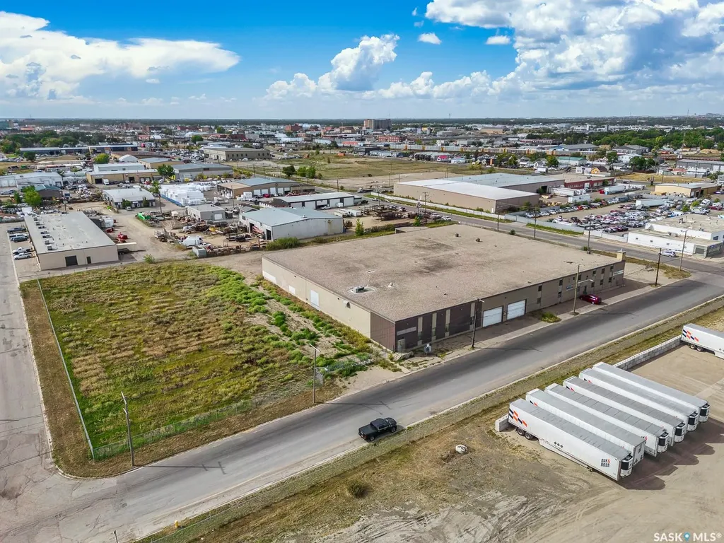 1600 Elliott Street Regina SK S4N 6L1