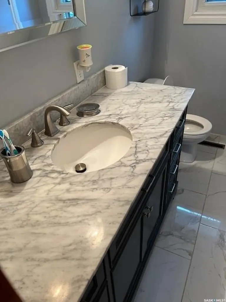 307 1st Street W Carnduff SK S0C 0S0