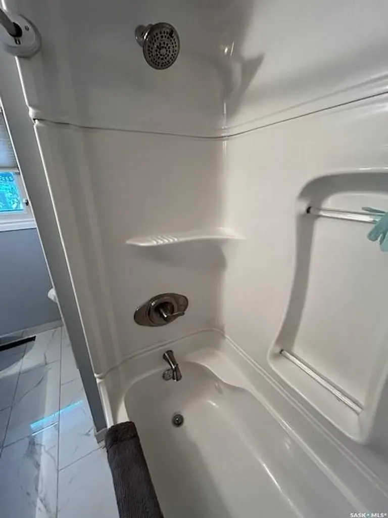 307 1st Street W Carnduff SK S0C 0S0