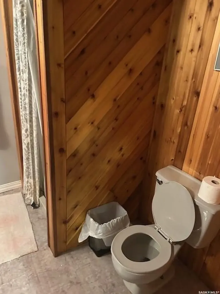 307 1st Street W Carnduff SK S0C 0S0