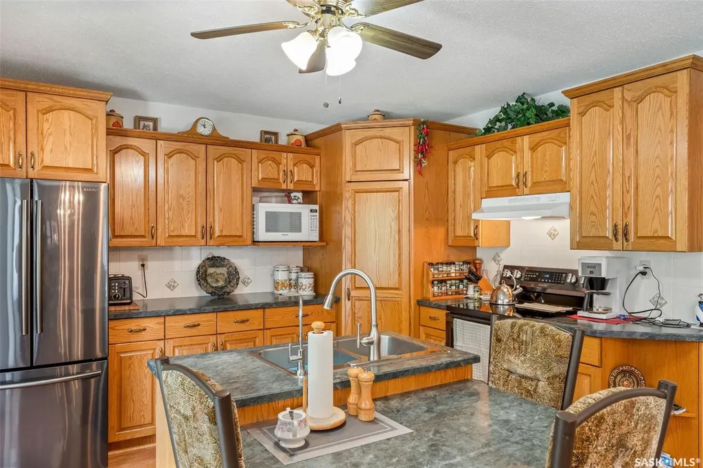 6107 Holmes Drive Buckland Rm No. 491 SK S6V 5R3