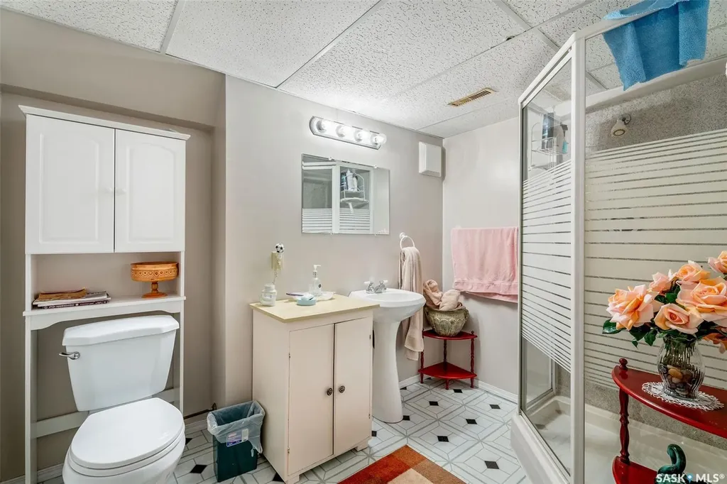 6107 Holmes Drive Buckland Rm No. 491 SK S6V 5R3