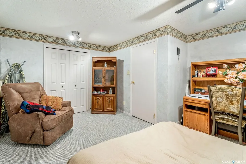 6107 Holmes Drive Buckland Rm No. 491 SK S6V 5R3