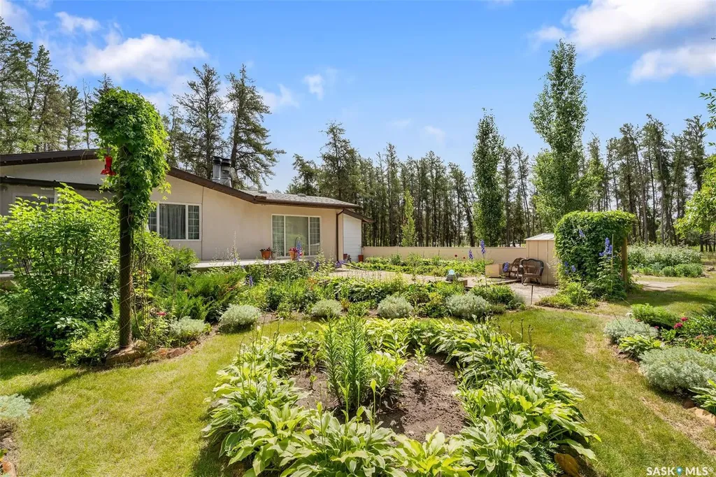 6107 Holmes Drive Buckland Rm No. 491 SK S6V 5R3