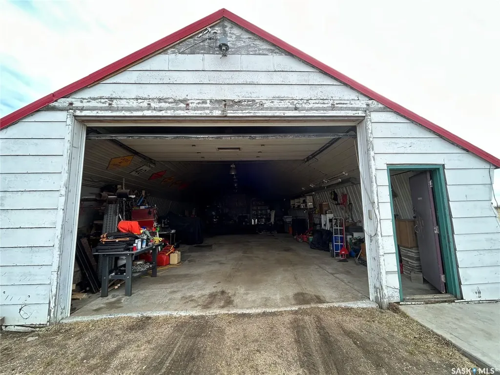 NW Rural Address Estevan Rm No. 5 SK S4A 2H7