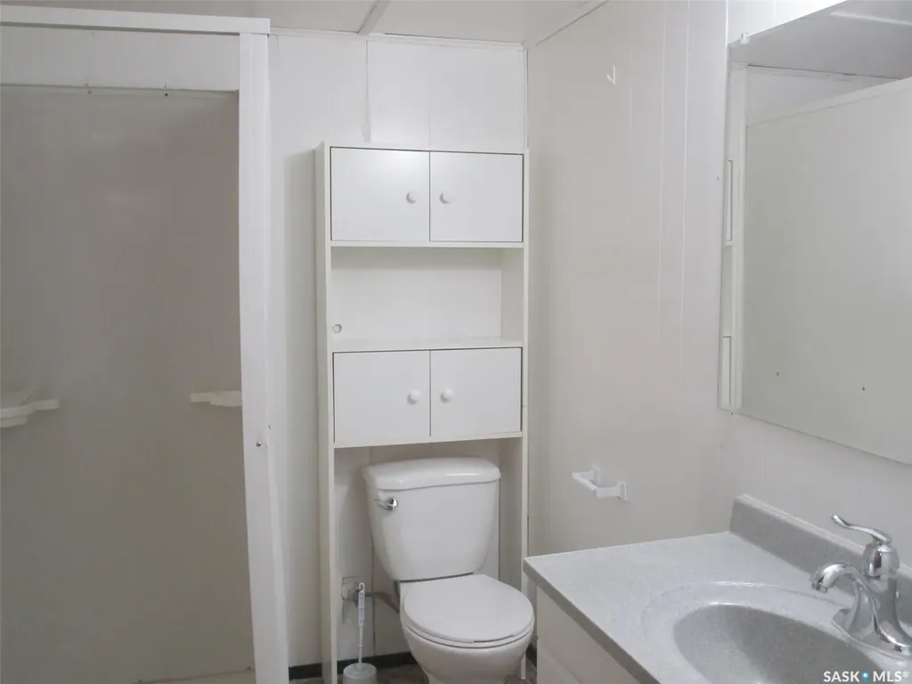 504 4th Avenue E Assiniboia SK S0H 0B0