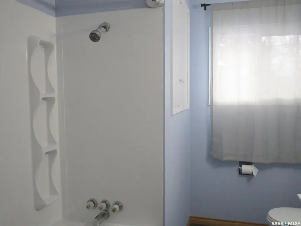 504 4th Avenue E Assiniboia SK S0H 0B0