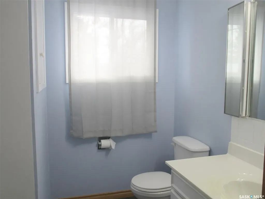 504 4th Avenue E Assiniboia SK S0H 0B0