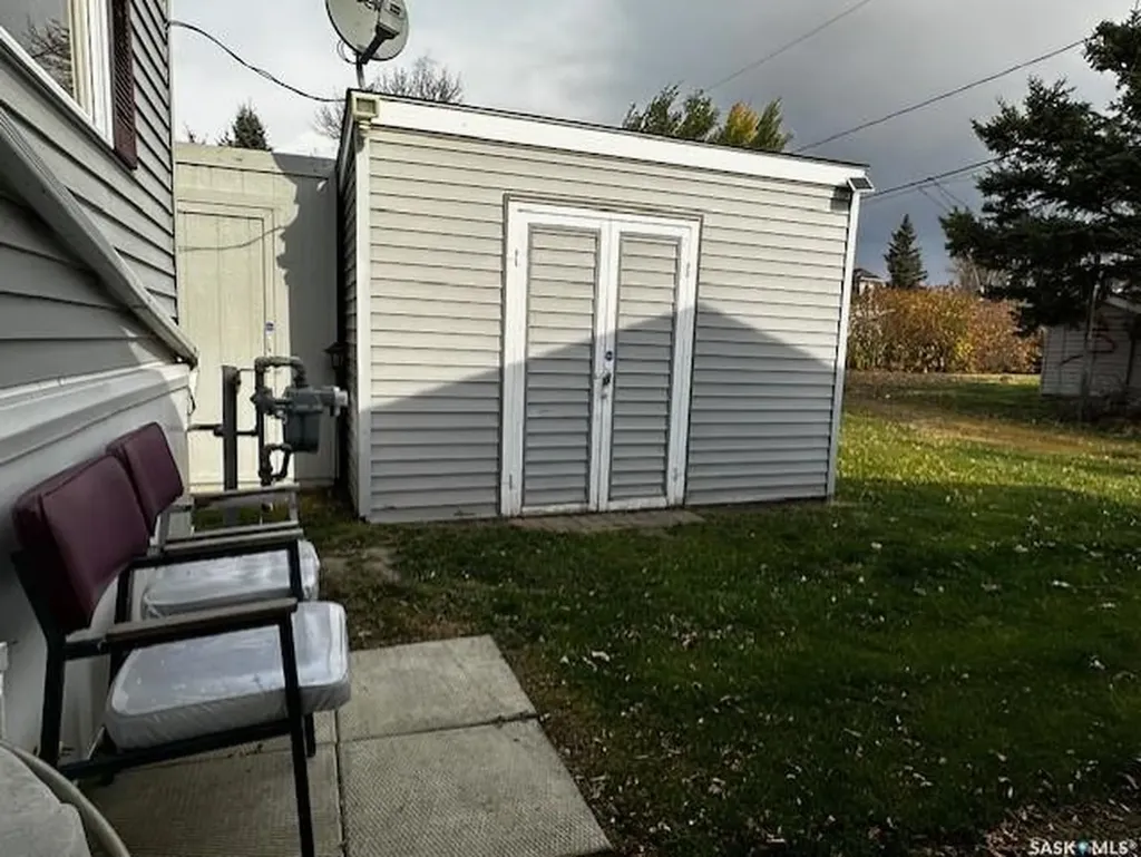 215 Louis Street Neudorf SK S0A 2T0
