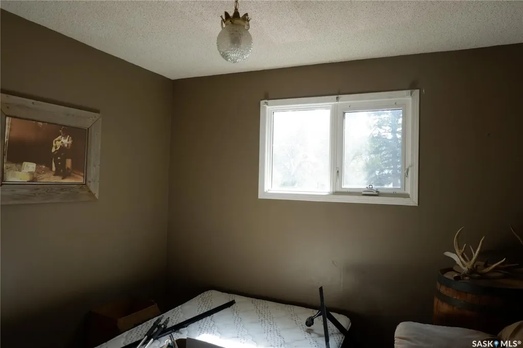 512 4th Avenue W Assiniboia SK S0H 0B0