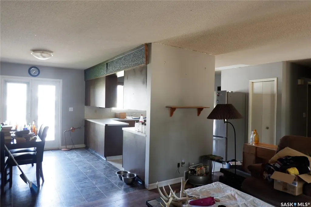 512 4th Avenue W Assiniboia SK S0H 0B0