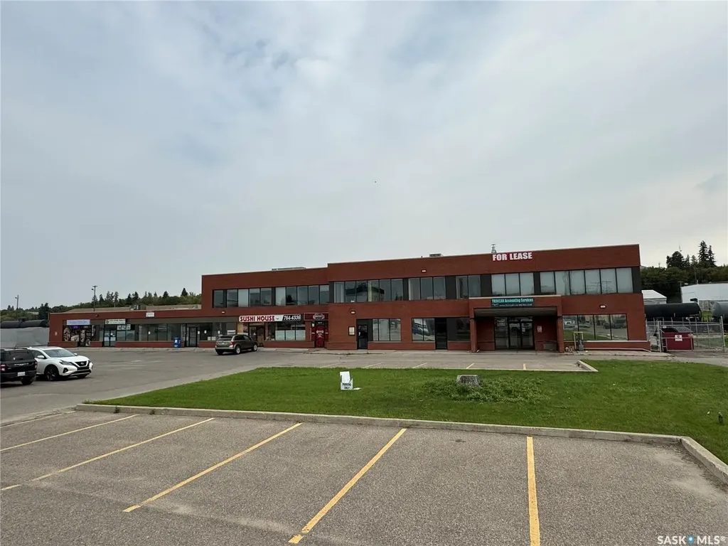 77 15th Street E Prince Albert SK S6V 1E9