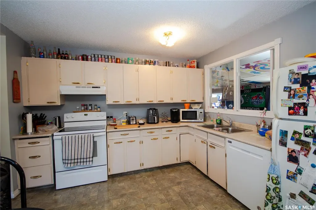 365 3rd Avenue Crescent Battleford SK S0M 0E0