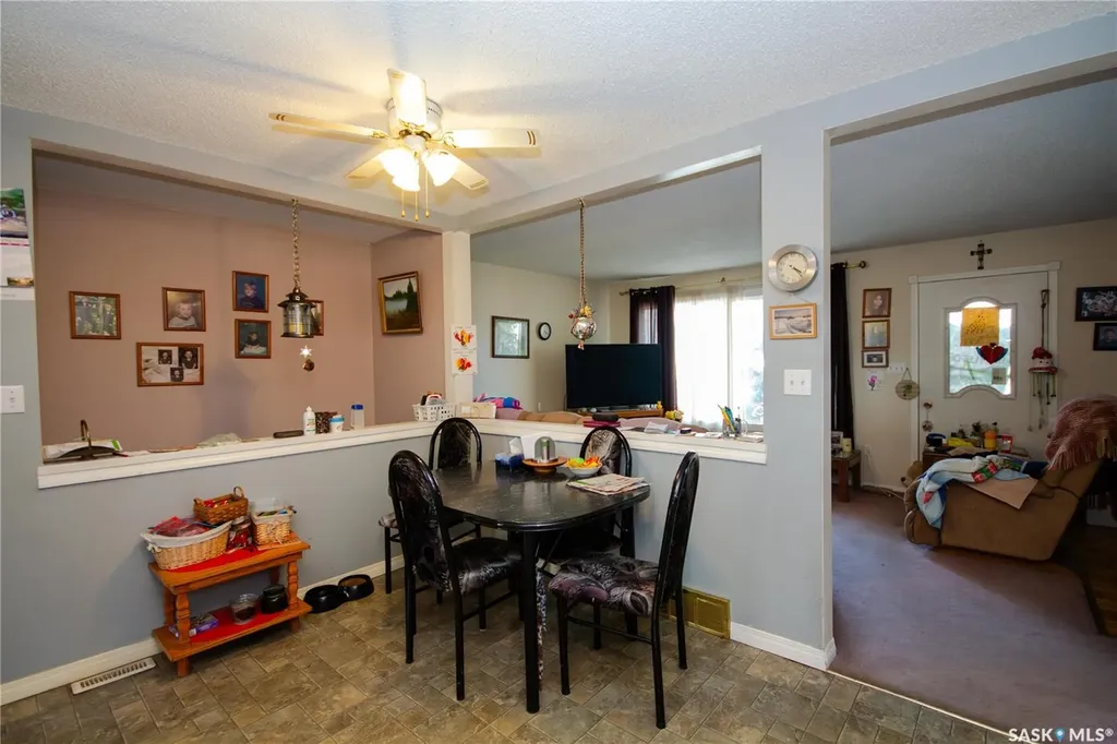 365 3rd Avenue Crescent Battleford SK S0M 0E0