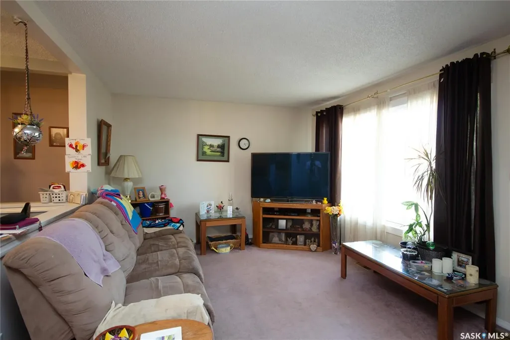 365 3rd Avenue Crescent Battleford SK S0M 0E0