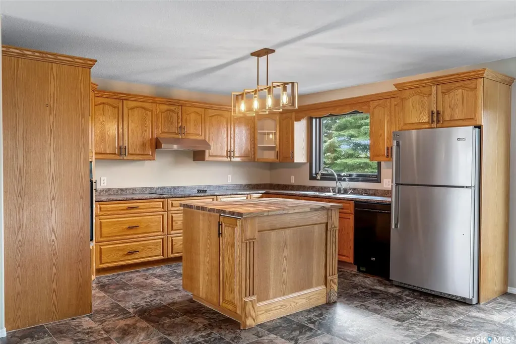 14 Poplar Drive Birch Hills SK S0J 0G0