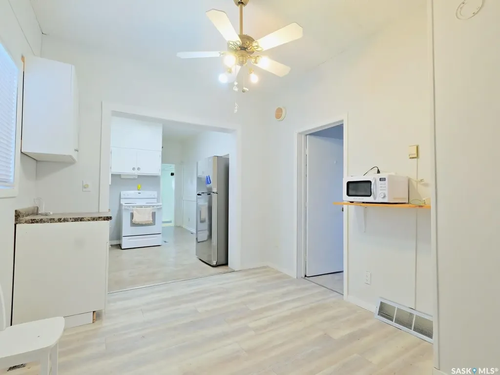 311 5th Avenue W Biggar SK S0K 0M0