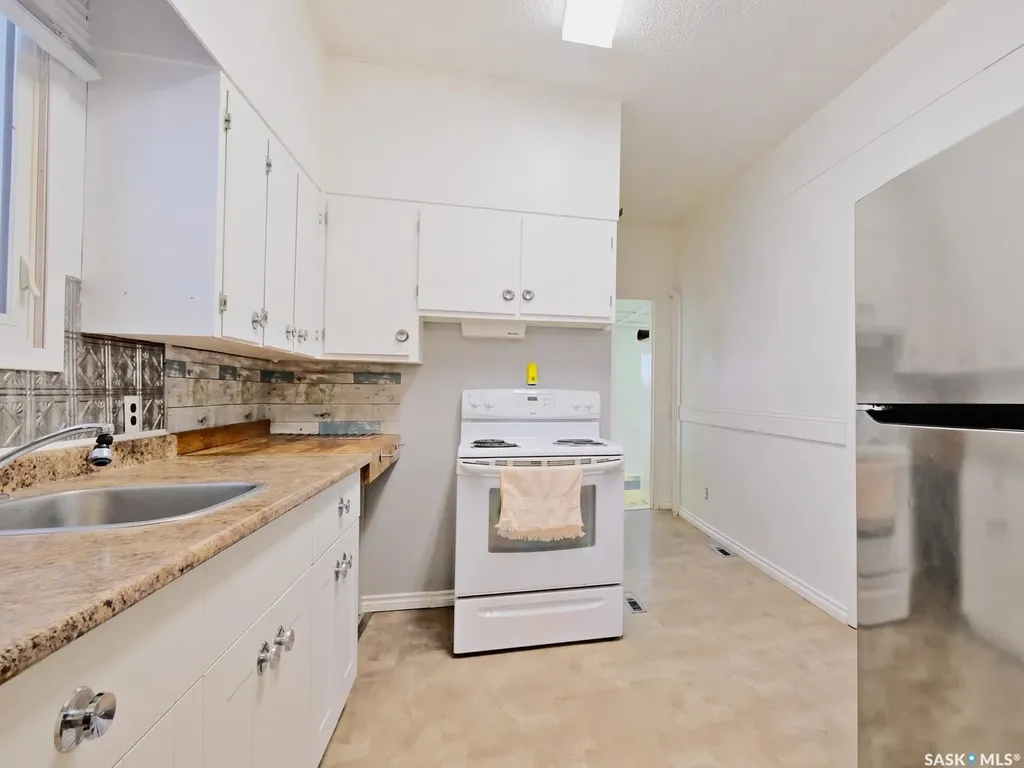 311 5th Avenue W Biggar SK S0K 0M0