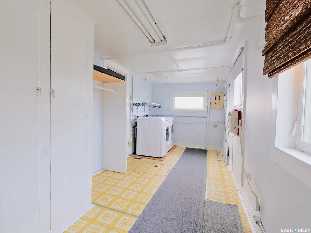 311 5th Avenue W Biggar SK S0K 0M0