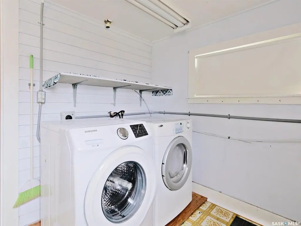 311 5th Avenue W Biggar SK S0K 0M0