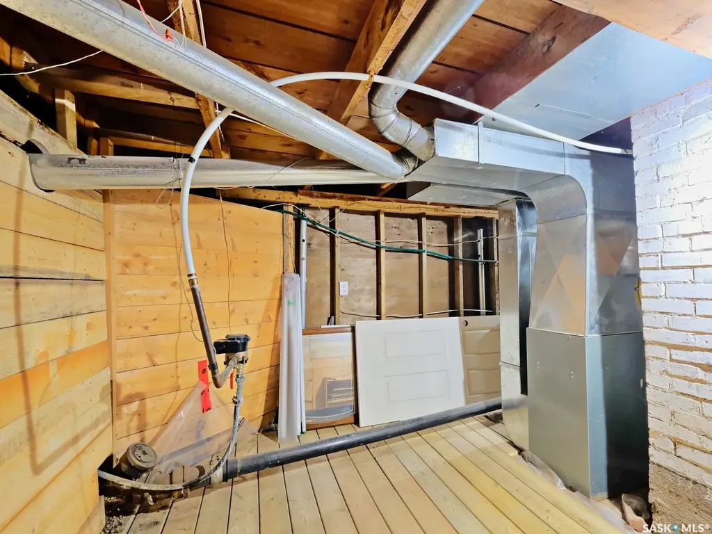 311 5th Avenue W Biggar SK S0K 0M0