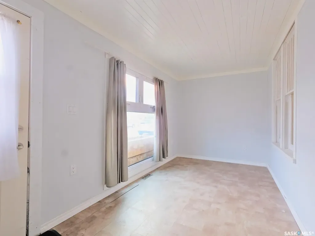 311 5th Avenue W Biggar SK S0K 0M0