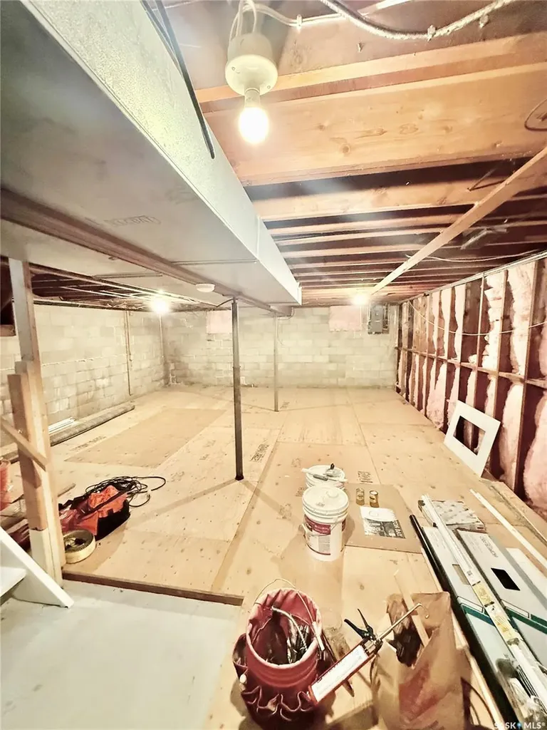 103 3rd Avenue Hanley SK S0G 2E0