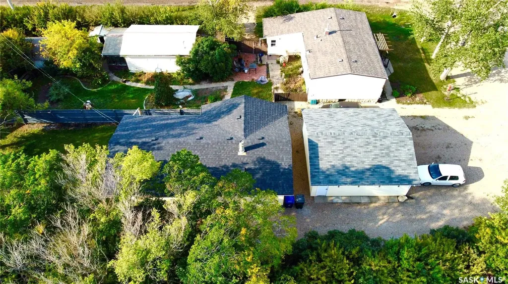 103 3rd Avenue Hanley SK S0G 2E0