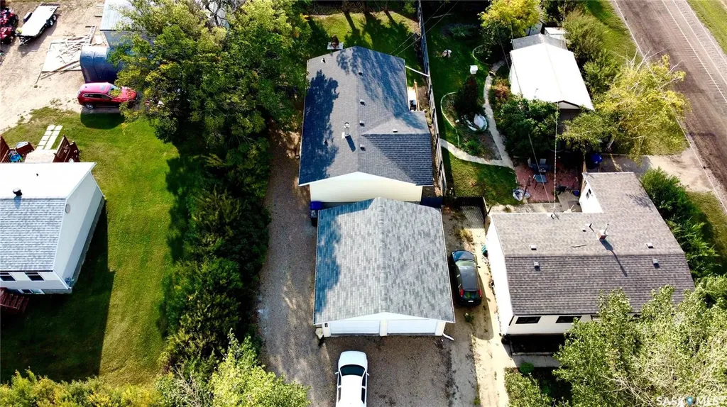 103 3rd Avenue Hanley SK S0G 2E0