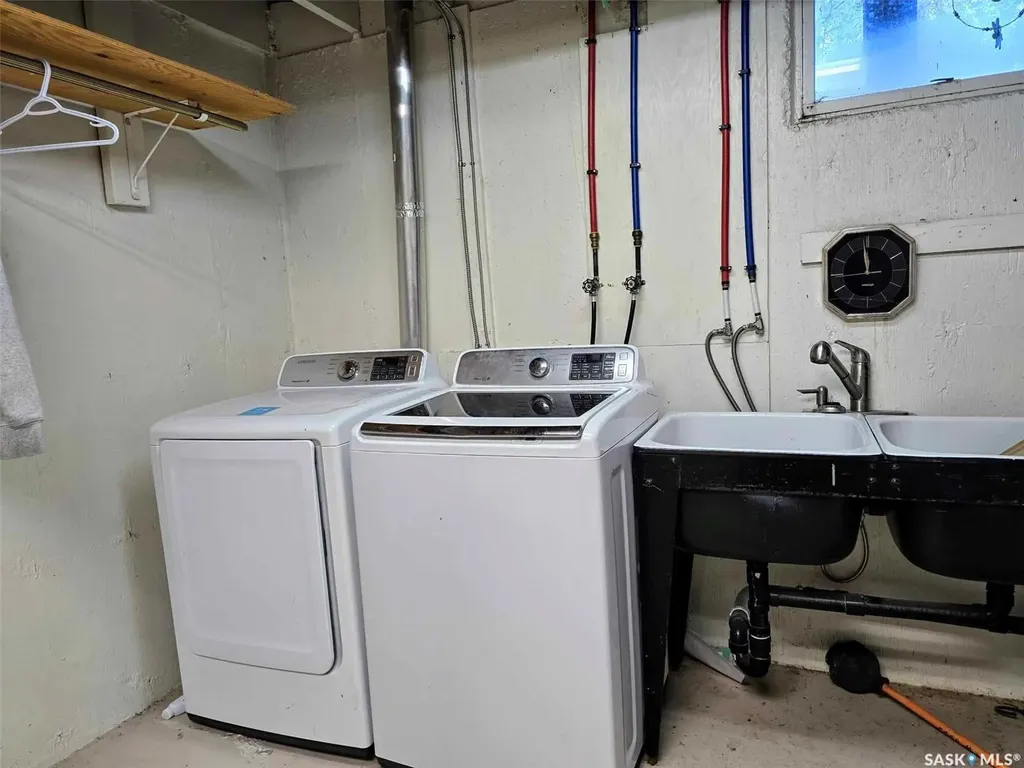 474 Pine Drive Buckland Rm No. 491 SK S6V 5R3