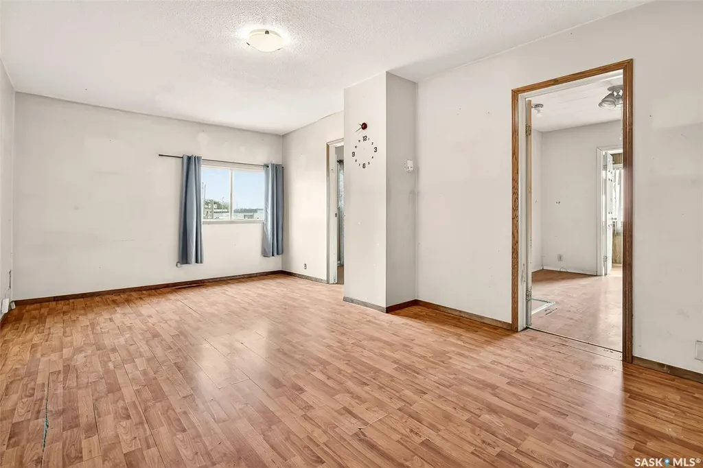 1038 Athabasca Street E Moose Jaw SK S6H 0N2