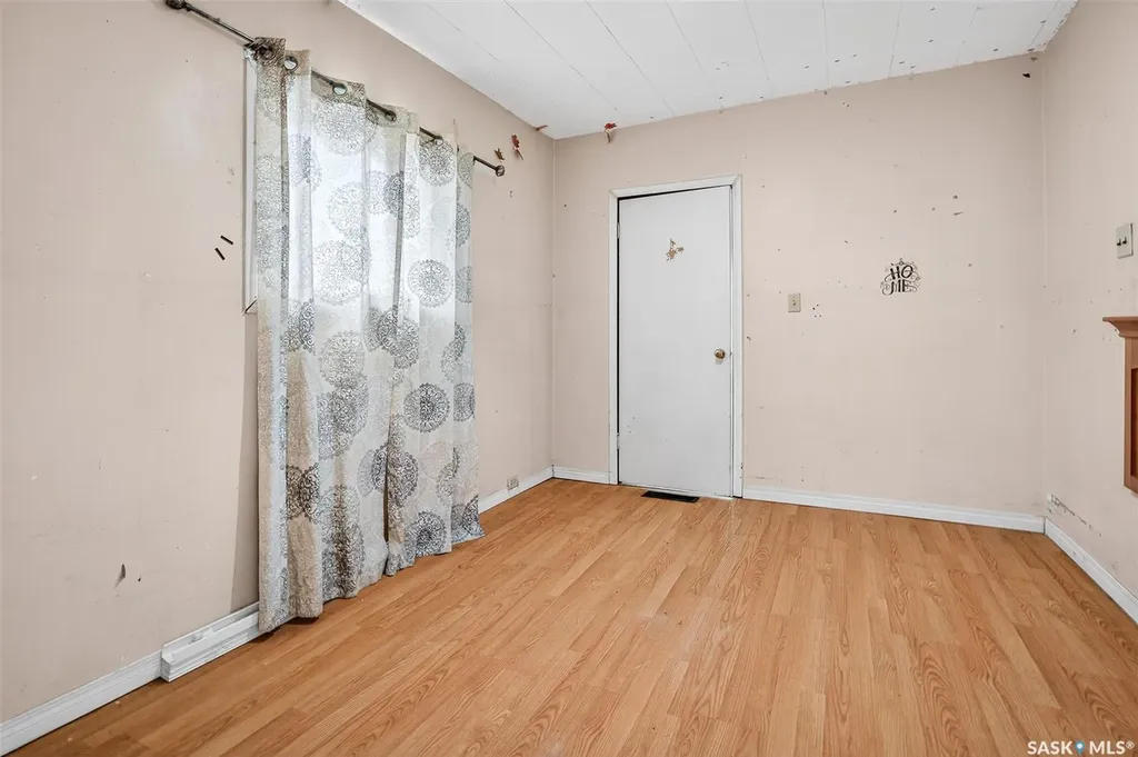 1038 Athabasca Street E Moose Jaw SK S6H 0N2