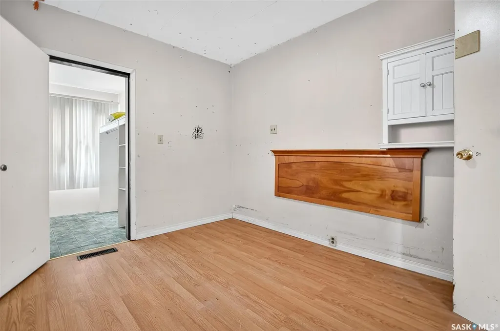 1038 Athabasca Street E Moose Jaw SK S6H 0N2