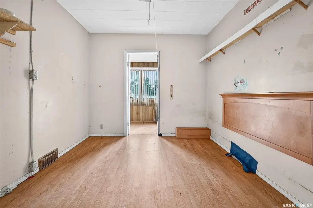 1038 Athabasca Street E Moose Jaw SK S6H 0N2