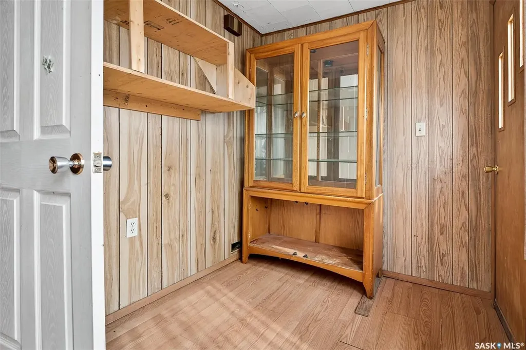1038 Athabasca Street E Moose Jaw SK S6H 0N2