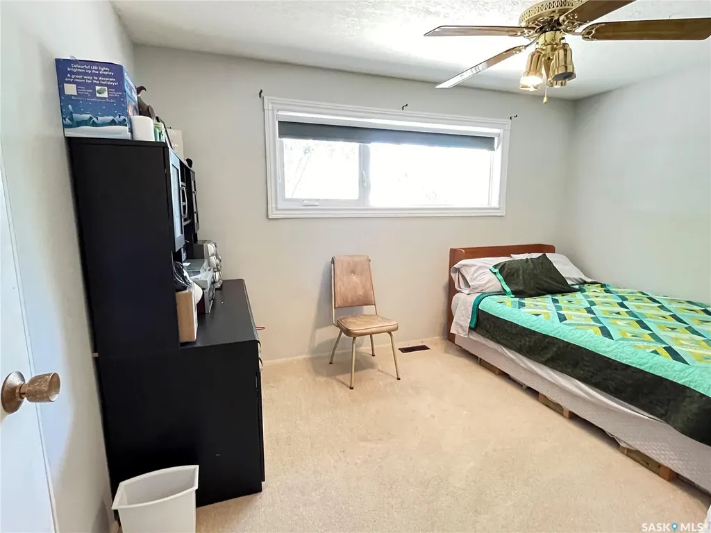202 Hood Street Maple Creek SK S0N 1N0