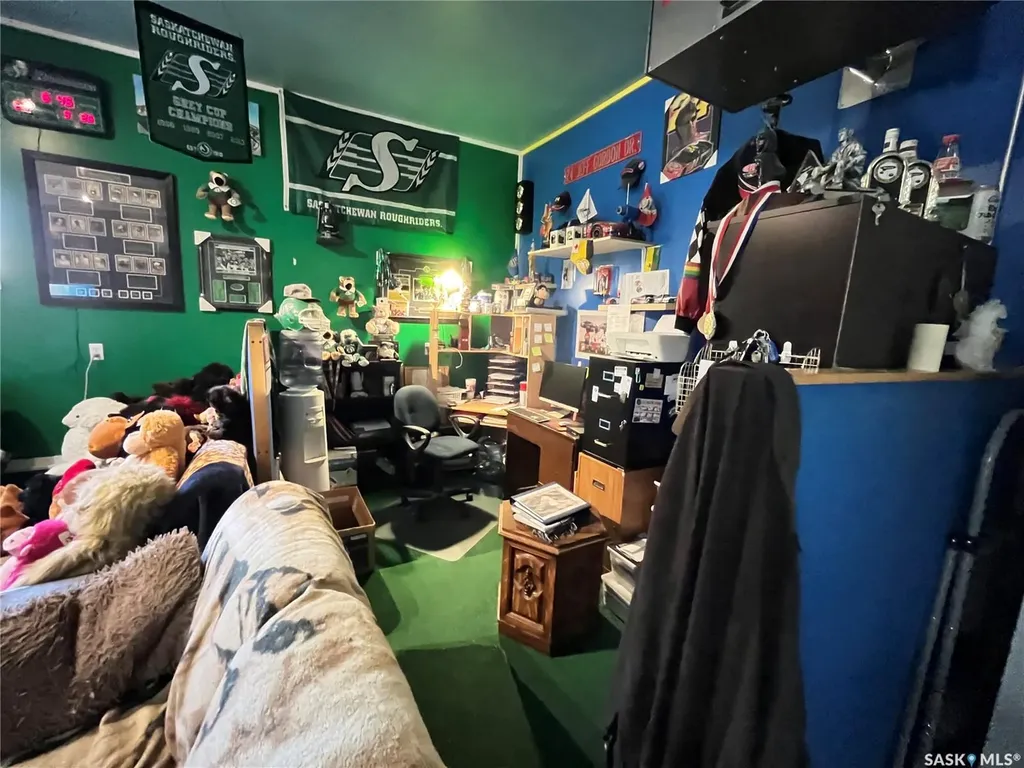 202 Hood Street Maple Creek SK S0N 1N0